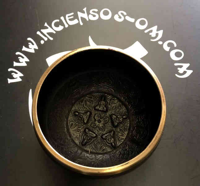 Cuenco Nepalí